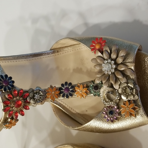 Vince camuto sandals - Picture 2 of 6